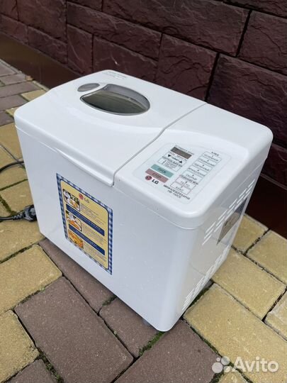 Хлебопечка LG HB - 152 CE новая