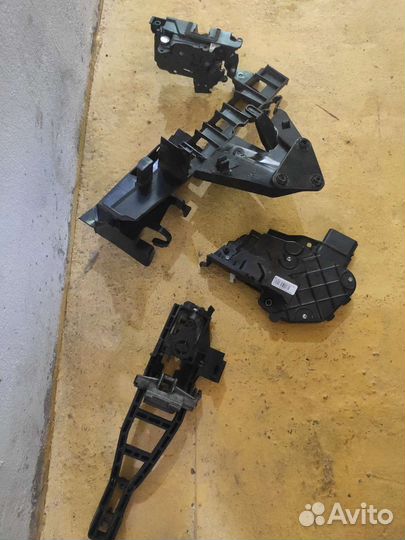 Замок на переднюю правую дверь форд фокус 2