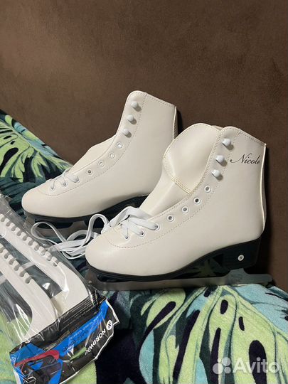 Коньки фигурные nicole 39