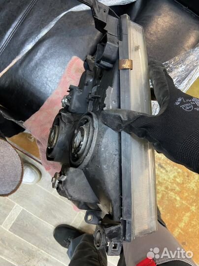 Фара на крузак 100