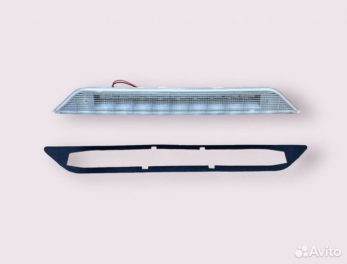 Стоп сигнал Nissan X-Trail T31