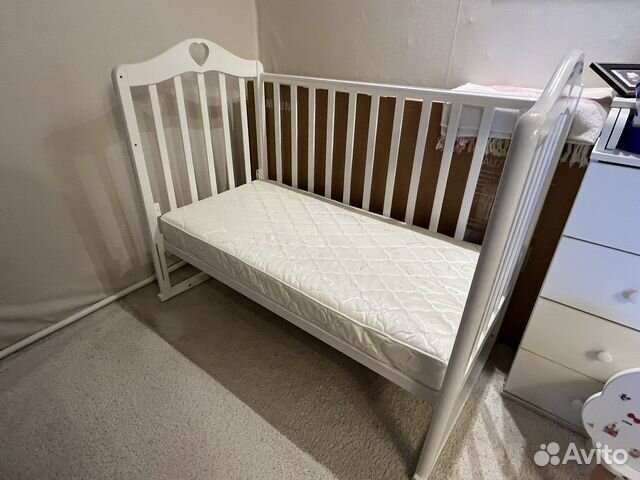 Детская кроватка