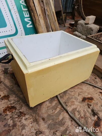 Термоконтейнер из пенопласта