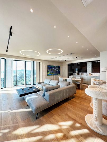 3-к. квартира, 240 м², 27/27 эт.