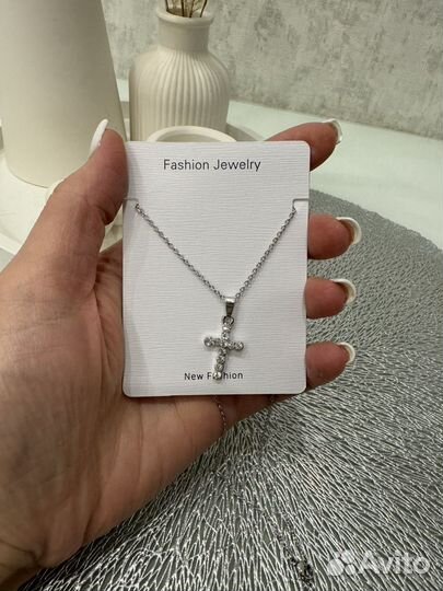 Стильная подвеска крестик