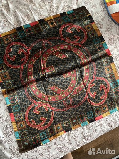 Шелковый платок шейный