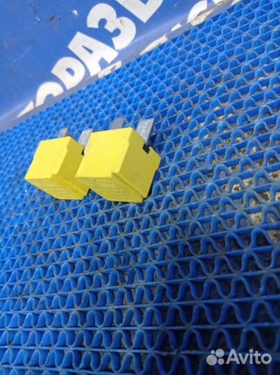 Реле Opel Astra H купе 2008