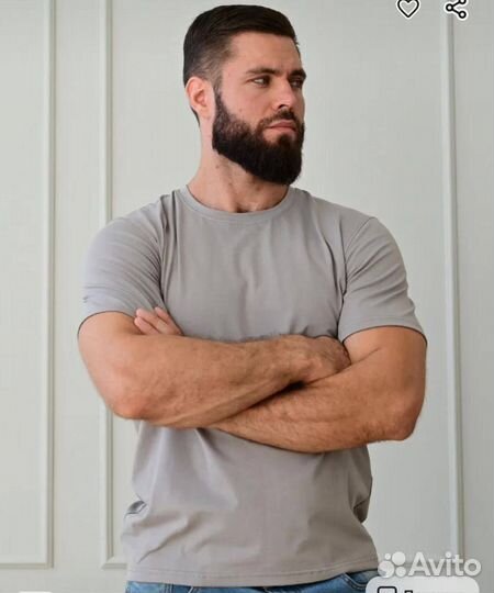 Базовые однотонные футболки оптом