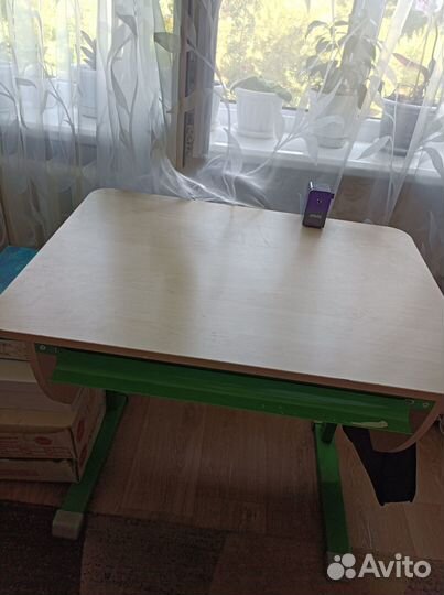 Продаю растущую парту Астек Элара