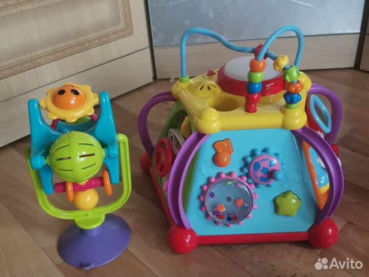 Развивающие игрушки для малышей пакетом