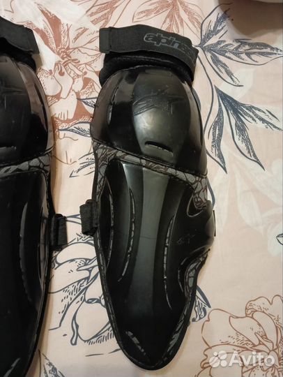 Наколенники alpinestars