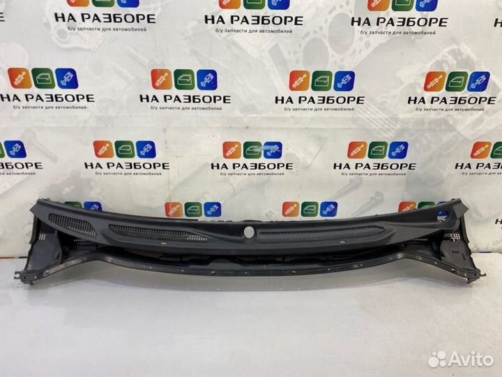 Накладка рамы ветрового окна (жабо ) Toyota Land