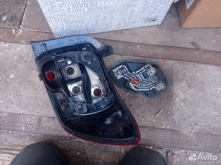 Фара на renault logan stepway