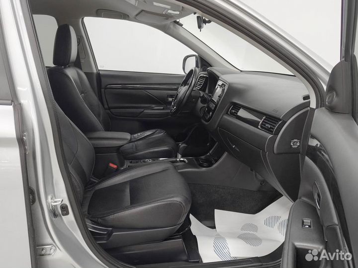 Mitsubishi Outlander 2.0 CVT, 2016, 62 000 км