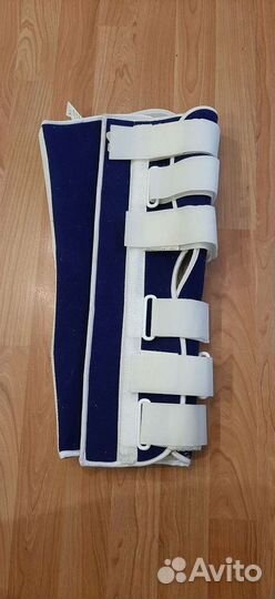 Тутор на коленный сустав