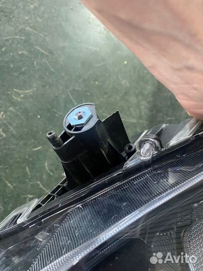 Фара правая Toyota RAV4 (XA50) (2019 - н.в) оригин