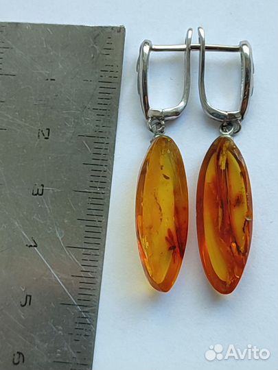 Серьги. Янтарь в серебре. Инклюз. Насекомое