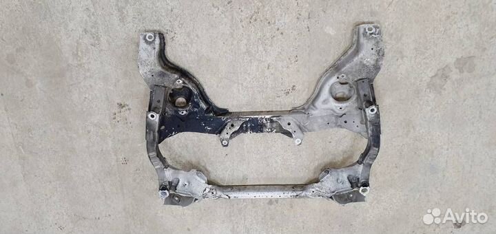 Подрамник передний BMW E90