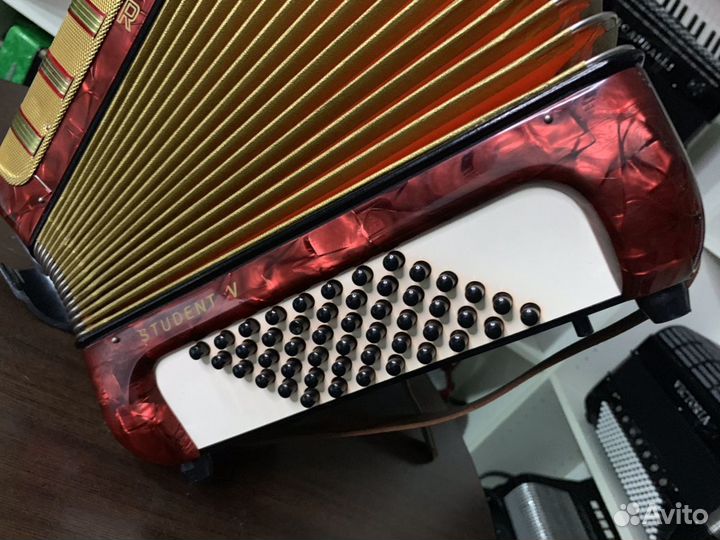 Аккордеон Hohner Student V