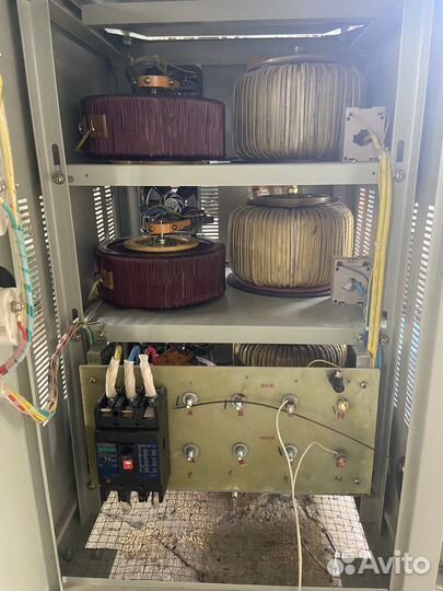 Стабилизатор напряжения