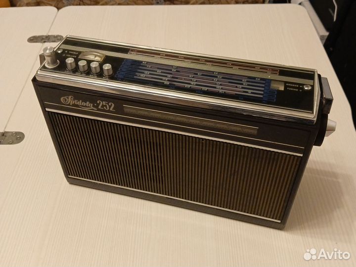 Радиоприемник Spidola 252
