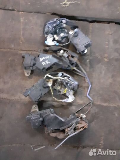 Замки дверей Hyundai Accent