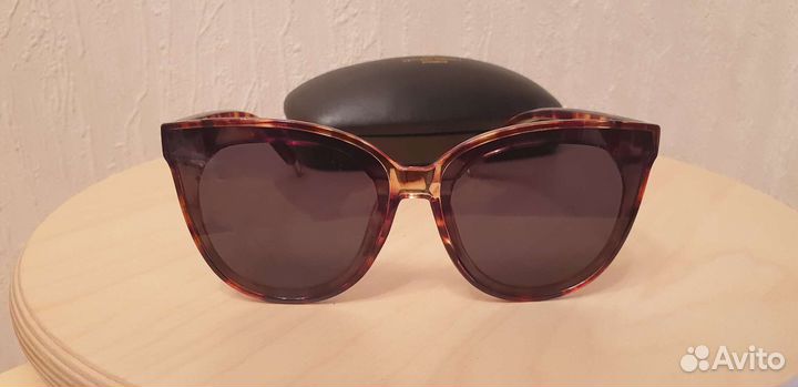 Солнцезащитные очки женские