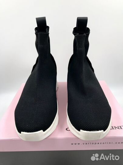 Кроссовки женские 40 размер