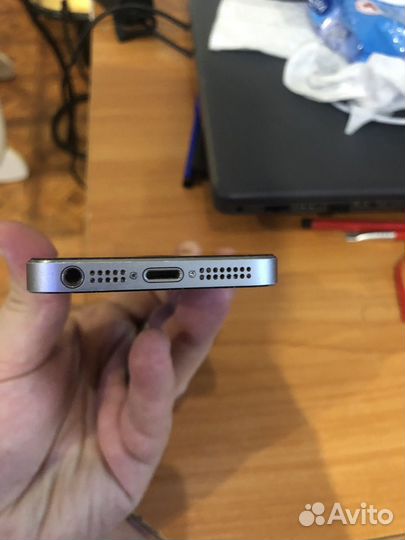 iPhone 5S, 16 ГБ
