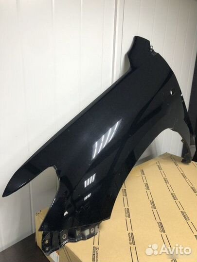 Крылья передняя Toyota Land Cruiser 200