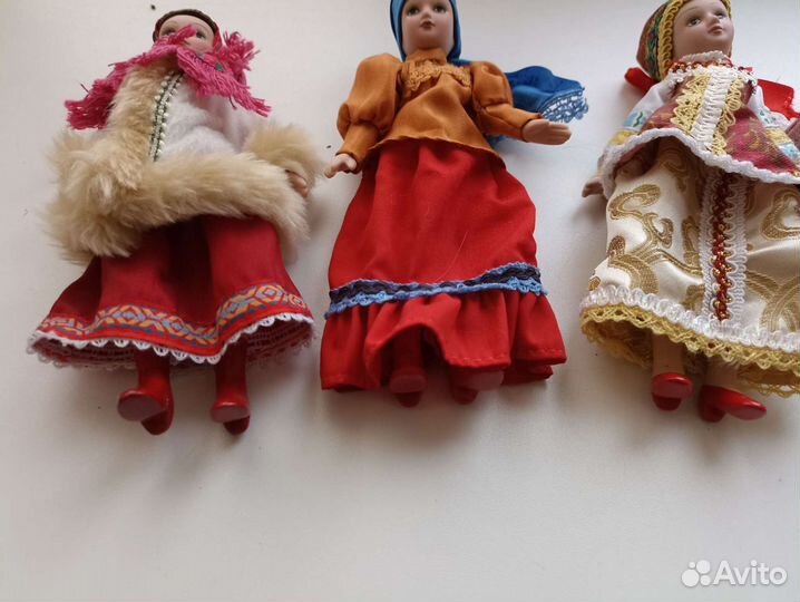 Кукла фарфоровая коллекционная