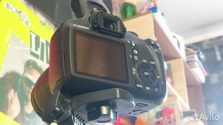 Зеркальный фотоаппарат canon 1100d