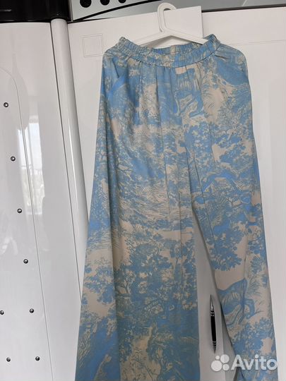 Костюм женский