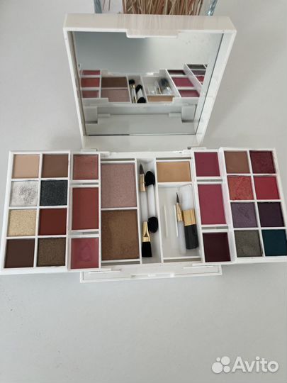 Палетка теней tender inspiration make-up set