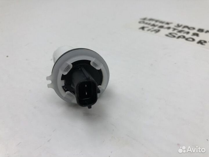 Датчик уровня в бачок омывателя Kia Sportage 4 (QL