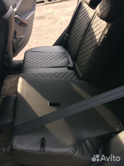 Авточехлы с установкой из экокожи ромб на Весту