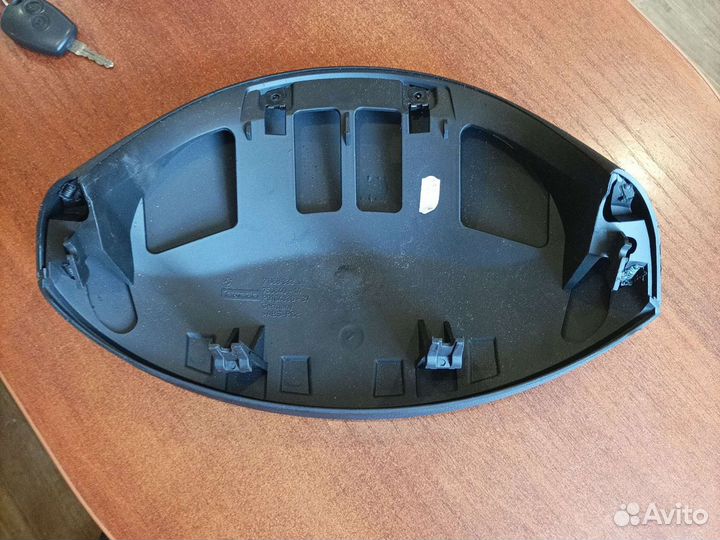 Кожух на панели приборов BMW E87