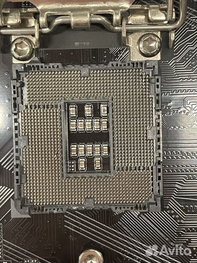 Материнская плата b250 дефект