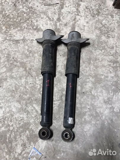 Амортизаторы задние toyota camry 70 2,5 a25a