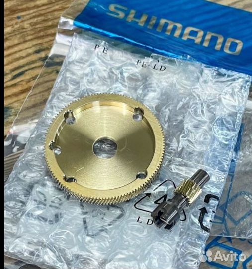 Главная пара Shimano Calcutta Conquest леворукая