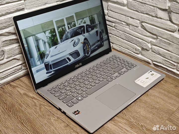 Мощный современный ноутбук Asus 12Gb/SSD256