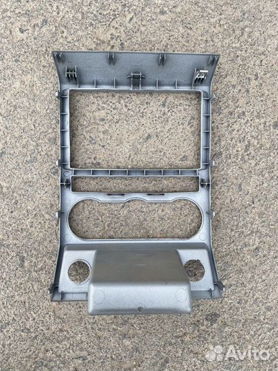Заводская рамка магнитолы газель