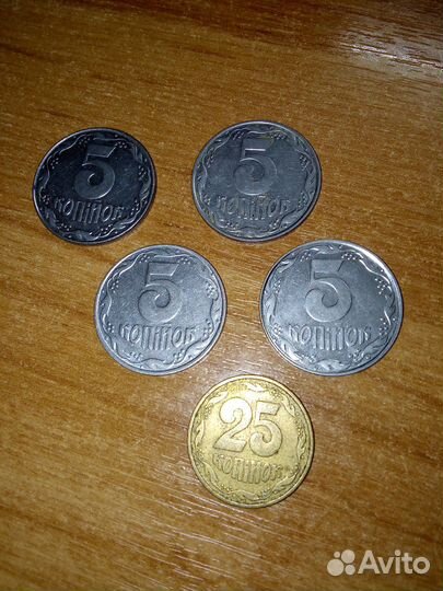 Монеты, жетоны