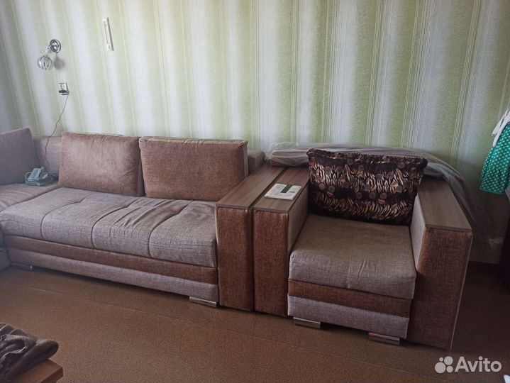 Угловой диван