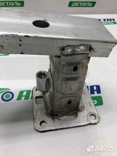 Усилитель бампера задний Citroen C4 Picasso