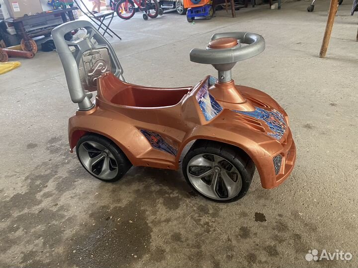 Машинка-каталка