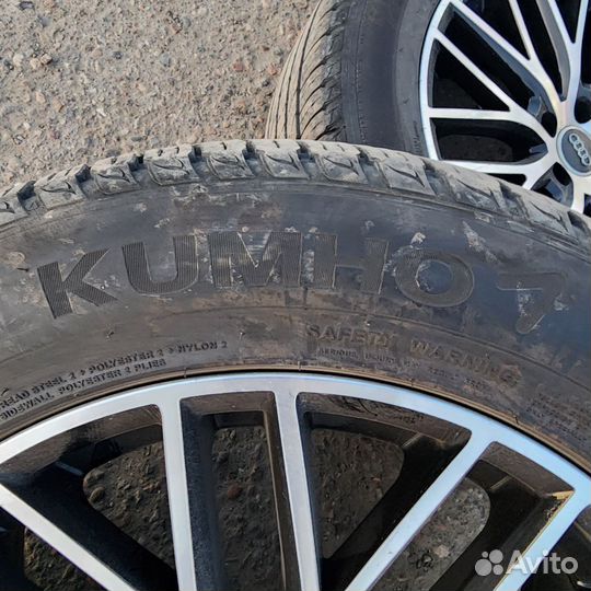 Kumho 722 255/55 R19