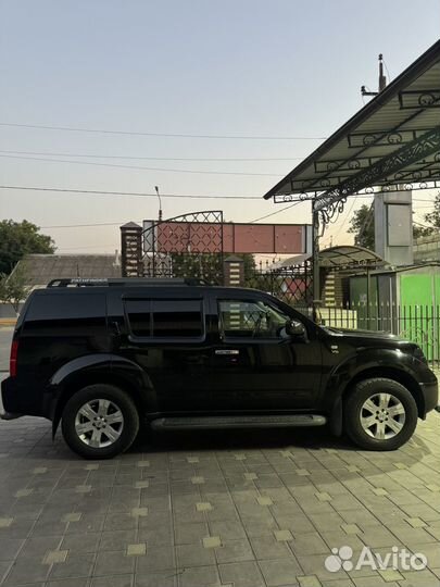 Nissan Pathfinder 4.0 AT, 2006, 371 000 км
