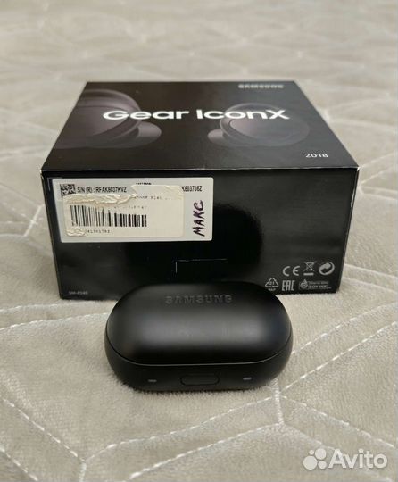 Беспроводные наушники Gear lconX