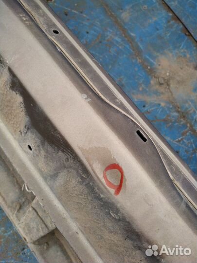 Левый порог со стойкой Toyota Avensis седан 2005